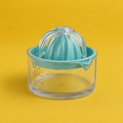 Manual Citrus Fruit Juicer with Measuring Cup Easy Squeeze Hand Juicer for Lemon, Lime Orange, BPA-Free with 2-in-1 Juicing Measuring